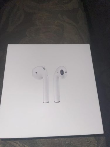 Apple AirPods 2 Generation photo review