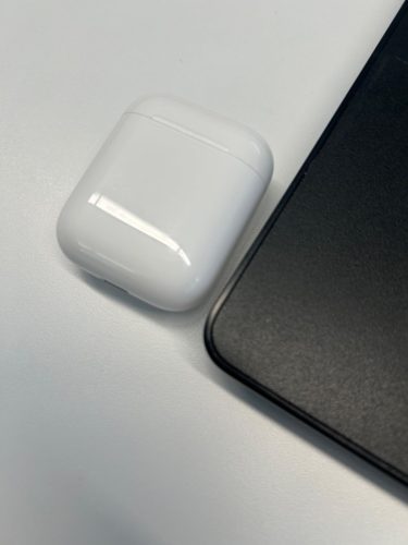 Apple AirPods 2 Generation photo review